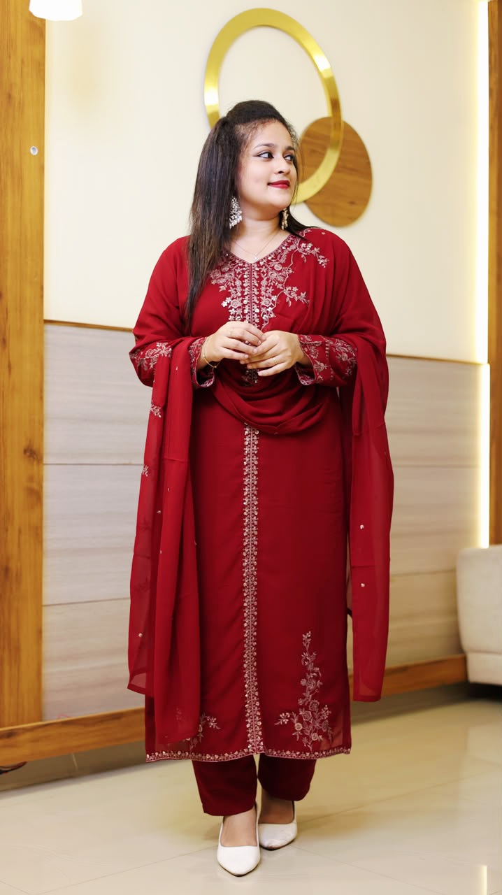Stylish Embroidered Georgette Salwar Set Design 3