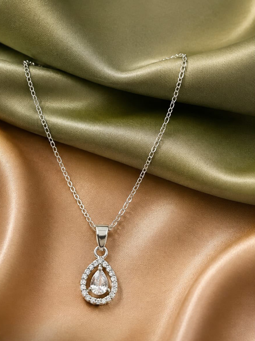 Elegant Teardrop Pendant Necklace